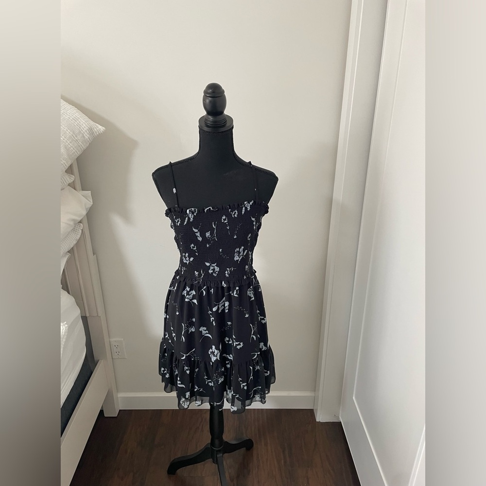 Wilfred Black and White Floral Mini Dress - Picture 1 of 4